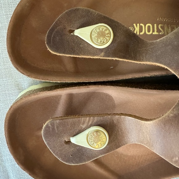 New without box ladies leather Birkenstock's size 39 - Picture 3 of 4